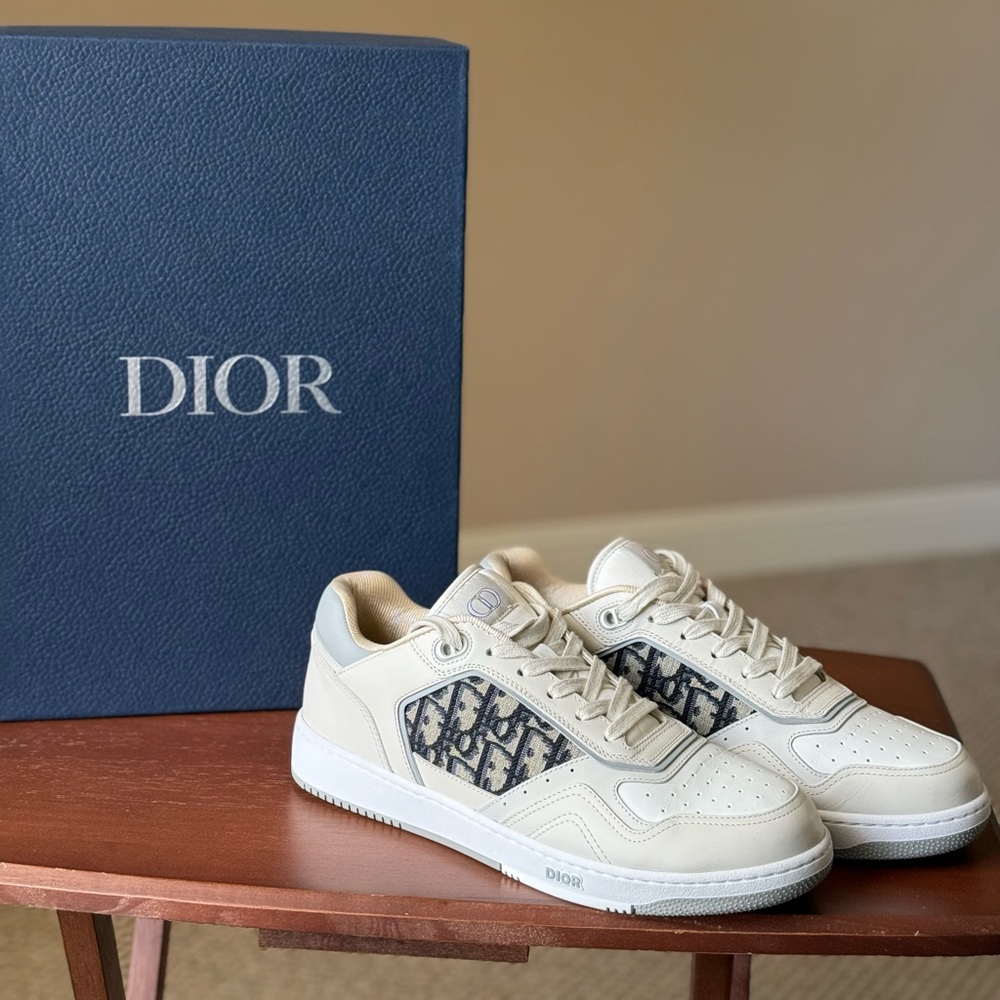 Dior Men's Cream and Black Sneakers